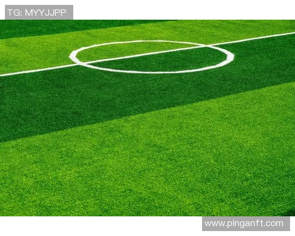 足球巨星闪耀朋友圈背景图让你领略绿茵场上的王者风采 足球巨星闪耀朋友圈背景图让你领略绿茵场上的王者风采