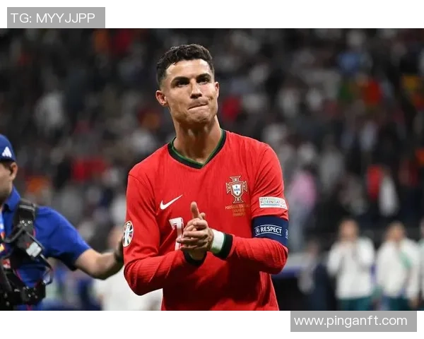 美国足球历史上最伟大球星是谁他如何影响了全球足球文化